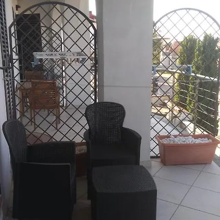 La Maison Guest house *