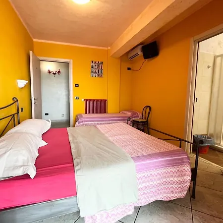 La Maison Πανσιόν 3*